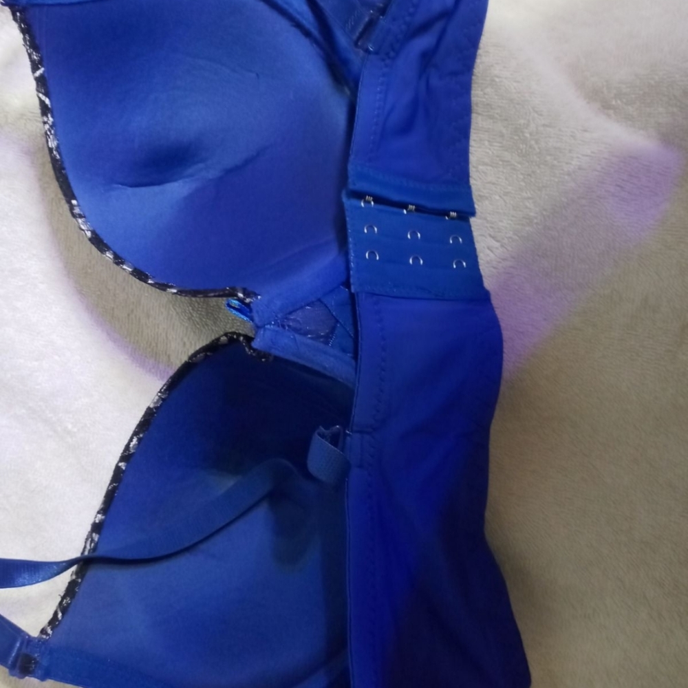 Plus size bra - Picture 2 of 2